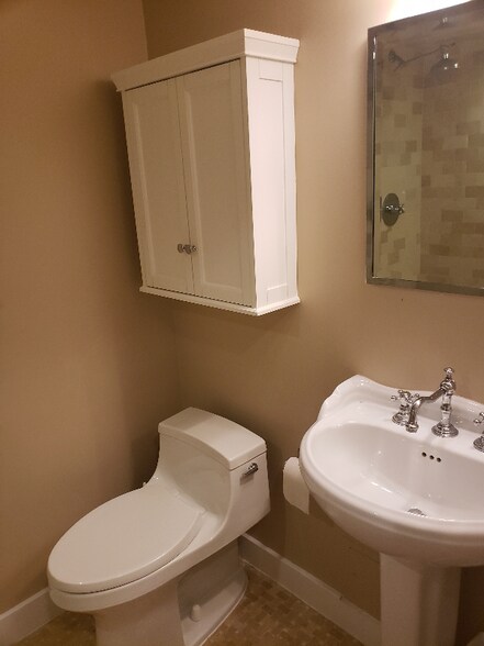 Building Photo - 510 N St SW