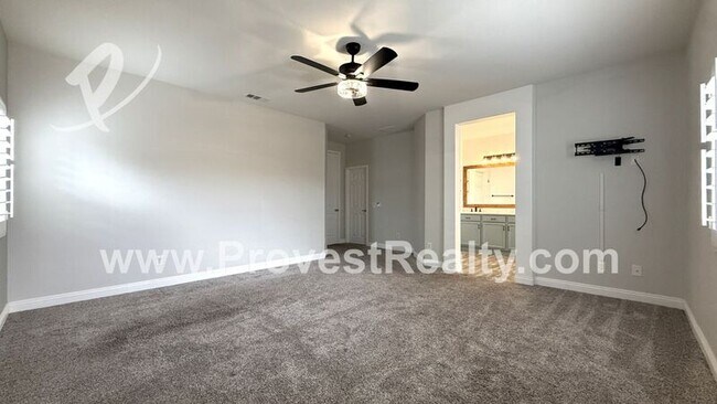 Building Photo - 8440 Hoover Ct