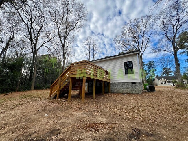 Building Photo - 1510 Noble Ave