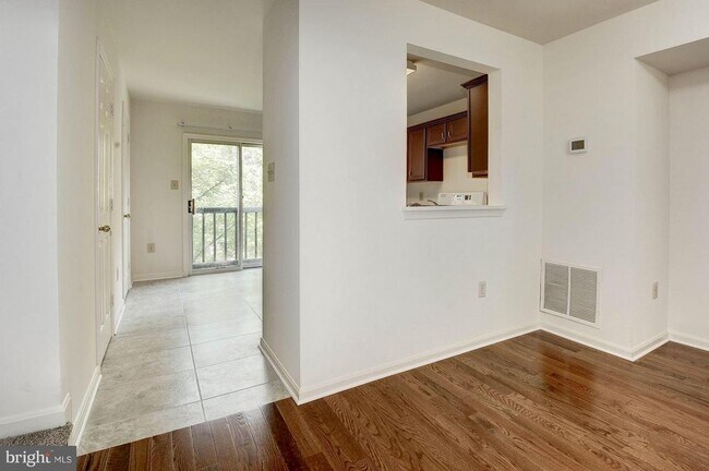 Building Photo - 13122 Kidwell Field Rd