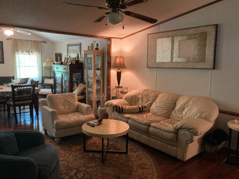 Building Photo - 155 Hickory Ridge