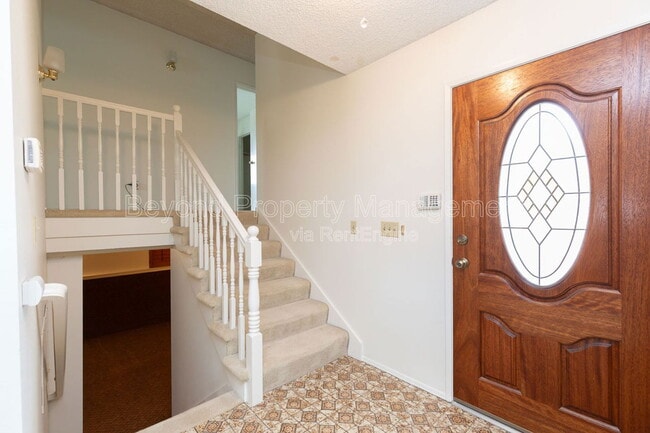 Building Photo - 6232 Merced Lake Ave