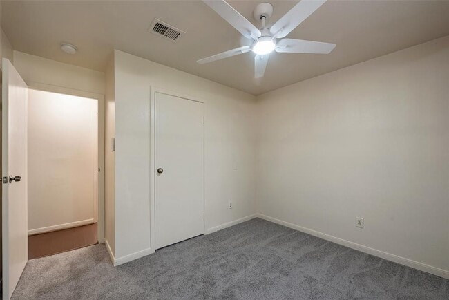 Building Photo - 1 Bellbird Ct