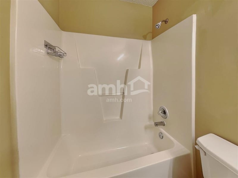 Building Photo - 204 Machost Dr