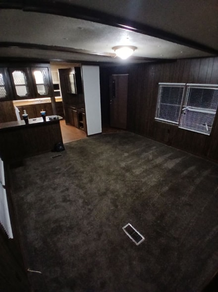 Building Photo - 4736 Ellsworth Ln