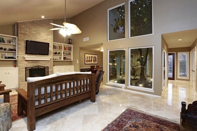 Building Photo - 11314 Piping Rock Dr