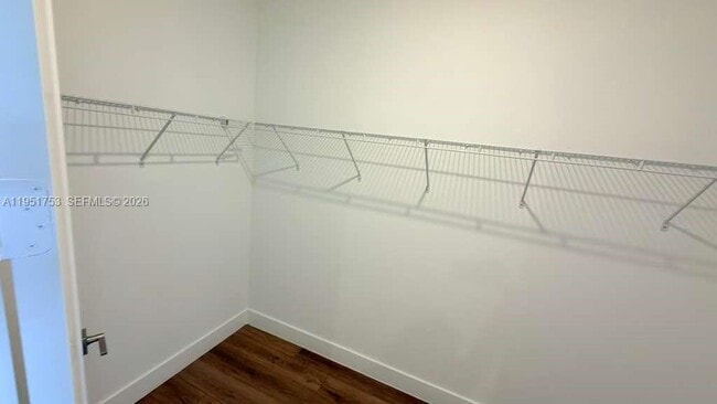 Building Photo - 19700 NE 14th Ave