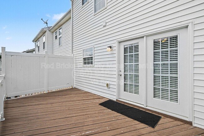 Building Photo - 15826 Marvin Rd