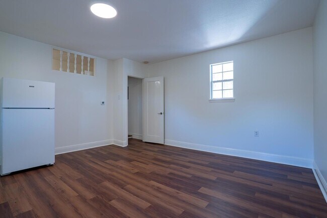 Building Photo - 5765 Palo Blanco Ln