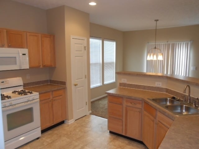 Building Photo - 942 Mahle Dr