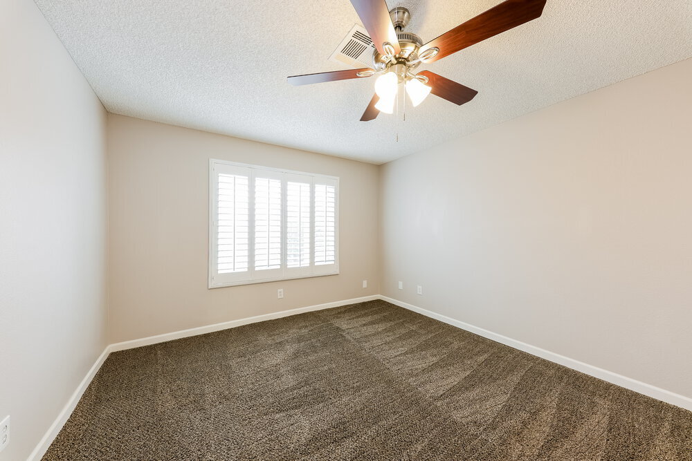 Building Photo - 515 W Montoya Ln