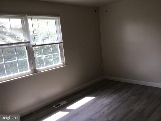 Building Photo - 1065 Filbert St