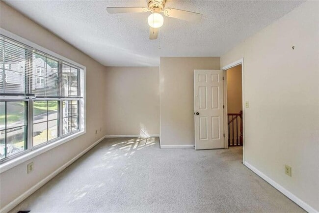 Building Photo - 5196 Laurel Bridge Ct SE