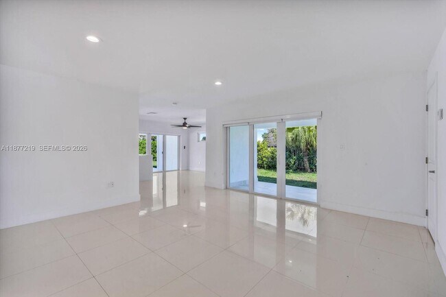 Building Photo - 9203 SW 136th Terrace