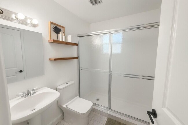 Building Photo - 2395 NE 184th Terrace