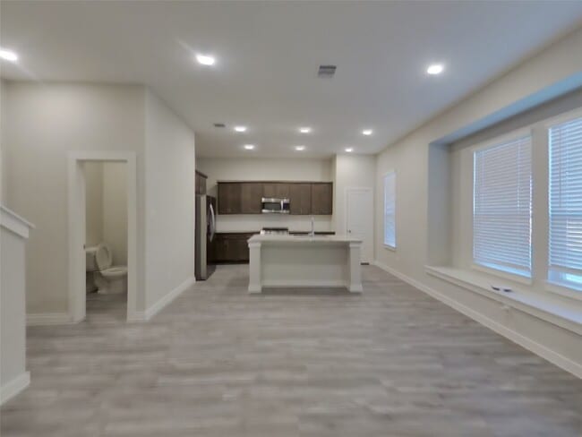Building Photo - 22735 Terrazzo Dr