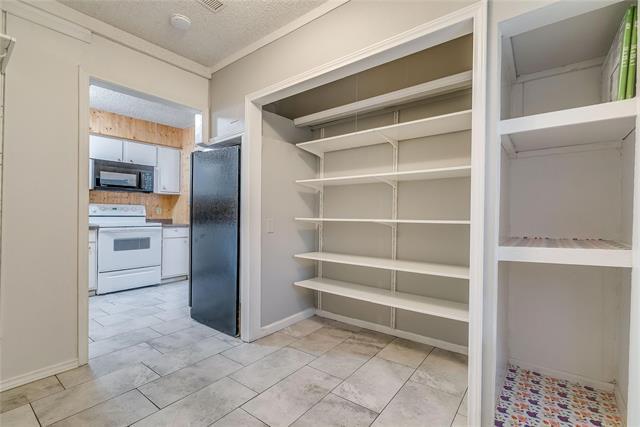 Building Photo - 7400 Llano Ave
