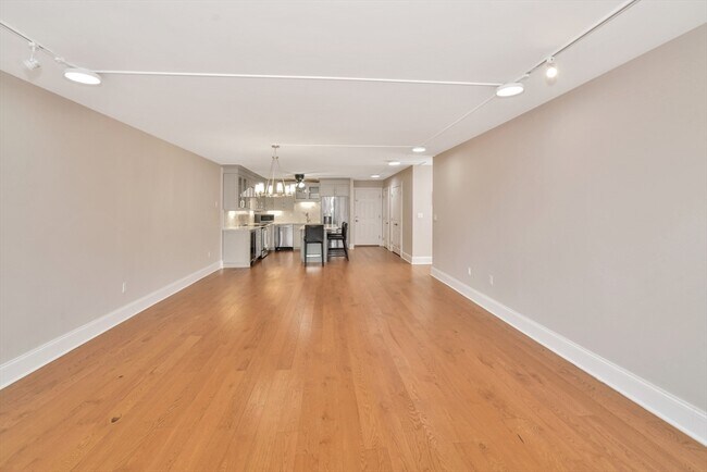 Building Photo - 125 Coolidge Ave