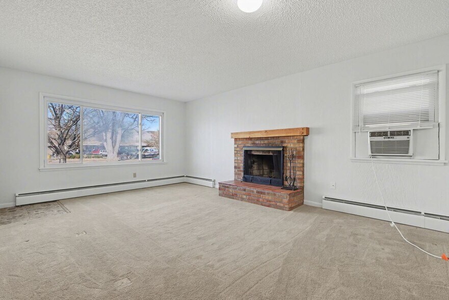 Building Photo - 2215 N Wahsatch Ave