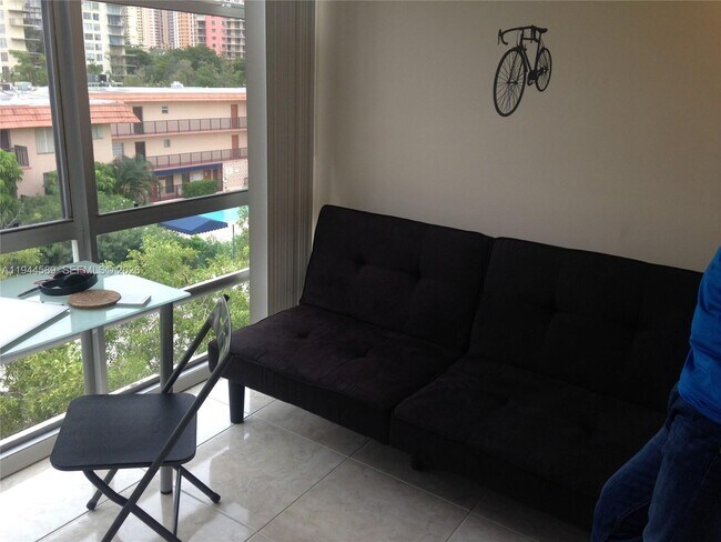 Building Photo - 210 172nd St