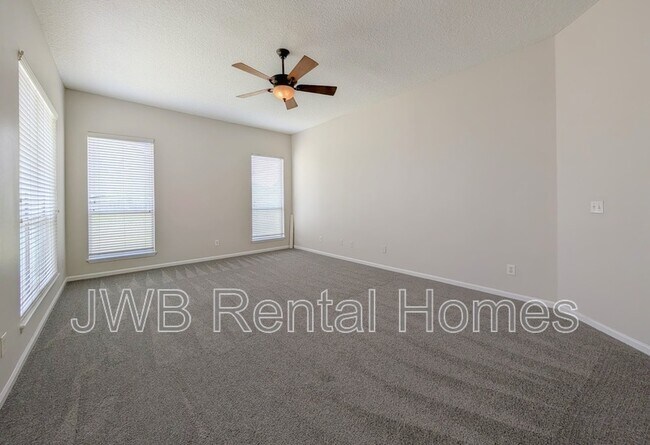 Building Photo - 463 Portobello Dr