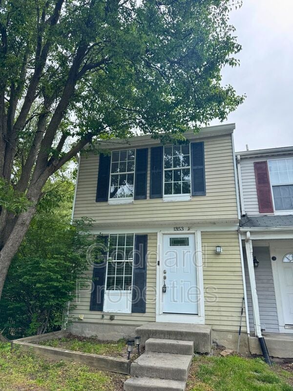 Primary Photo - 1353 E Spring Meadow Ct