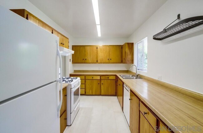 Building Photo - 9490 Gregory St