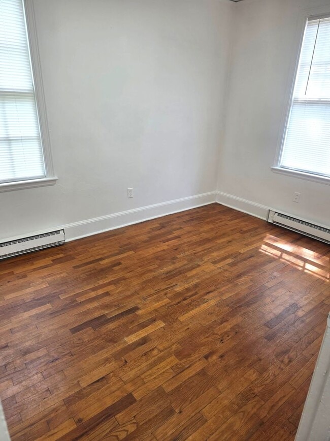 Building Photo - Two Bedroom Apt For Rent in Sumter SC! Two Weeks FREE!