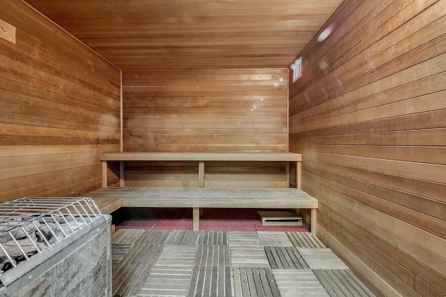 Sauna - 8966 Sugar Palm Rd