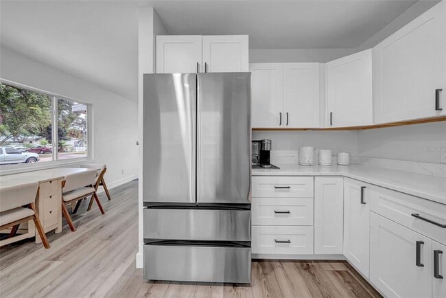 Building Photo - 5548 Dartmouth Ave N