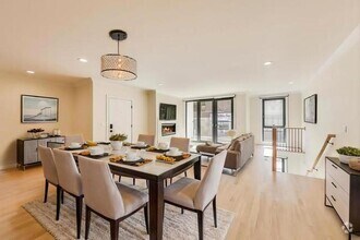 Building Photo - 4 bedroom in Chicago IL 60625