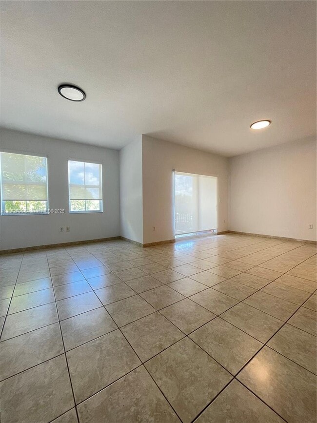 Building Photo - 11202 NW 83rd St