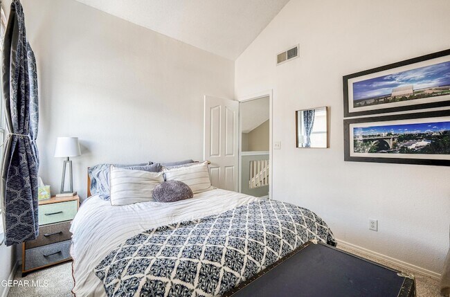 Building Photo - 12748 Tierra Pueblo Dr