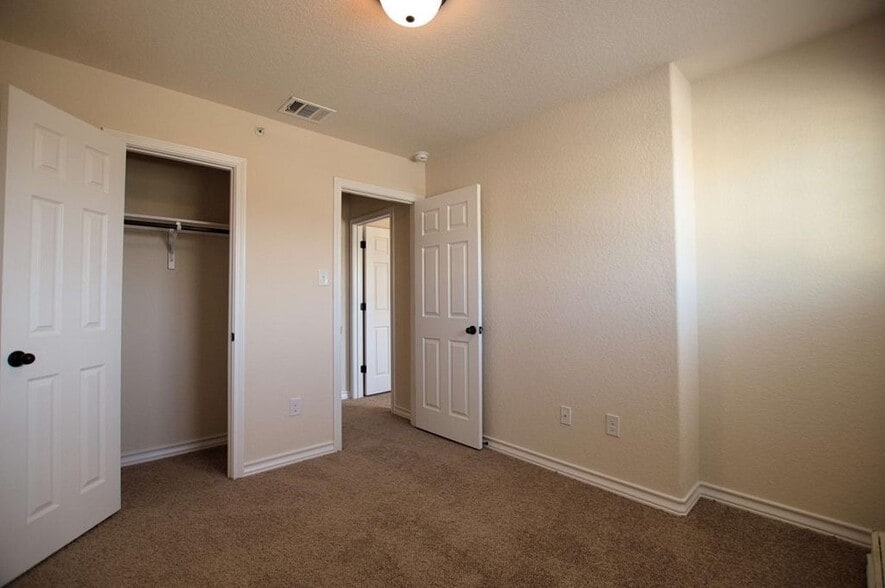 Second Bedroom - 16715 Jupiter Haven