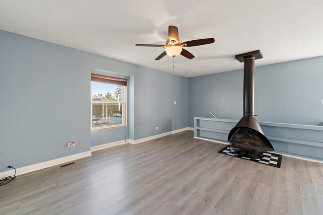 Building Photo - 2125 N Ginger Creek Dr