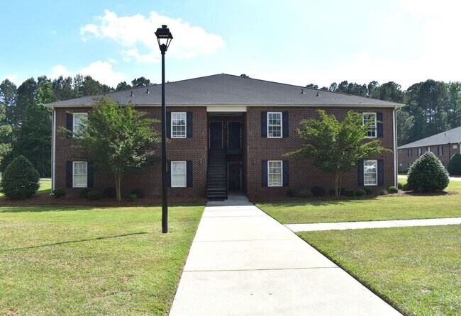 Building Photo - Three bedroom - Three bathroom apartments at University Park in Lillington, NC!
