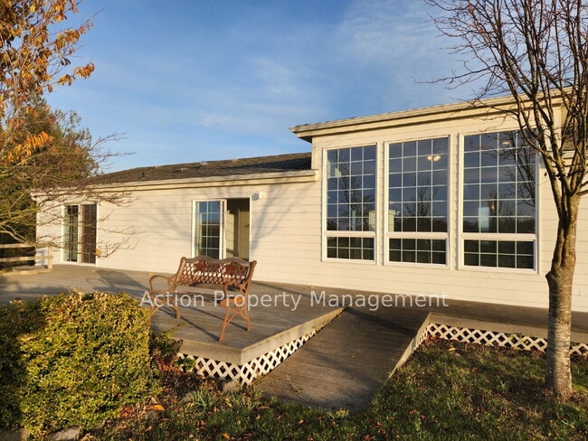 Building Photo - 3 bed 2 bath 2 car garage w/ great views in Sequim