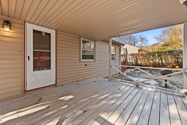 Building Photo - 30 Doran St