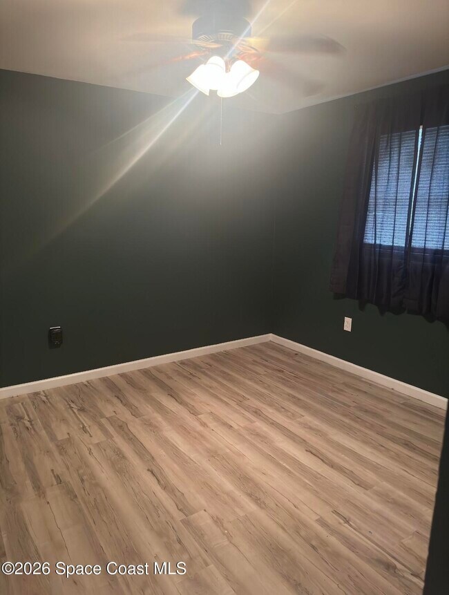 Building Photo - 4406 Sherwood Blvd