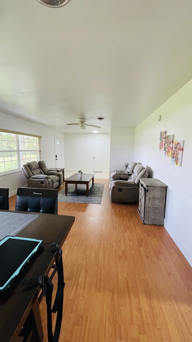 Dining/Living Room - 2155 Alafaya Trail