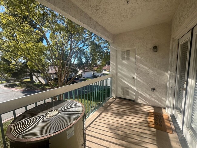 Building Photo - Charming 2nd Floor Condo in Rancho Bernard...