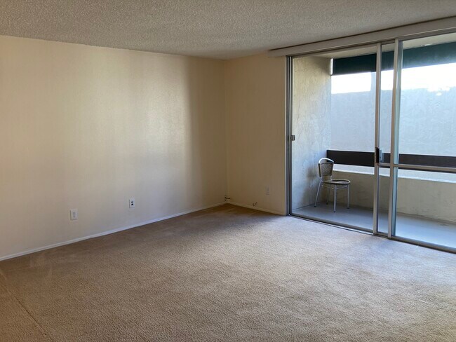 Living Room 2 - 6455 La Jolla Blvd