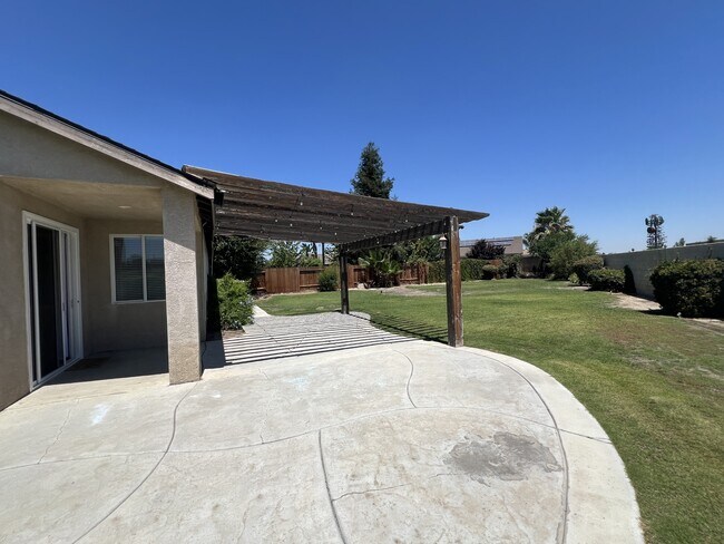 Building Photo - 5418 Sweet Sunblaze Ave