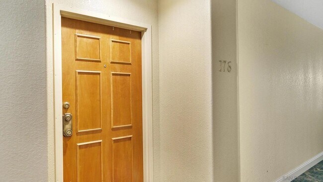 Building Photo - 5765 Friars Rd