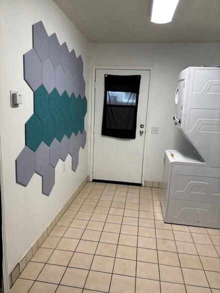 Building Photo - 309 Forrest Ave