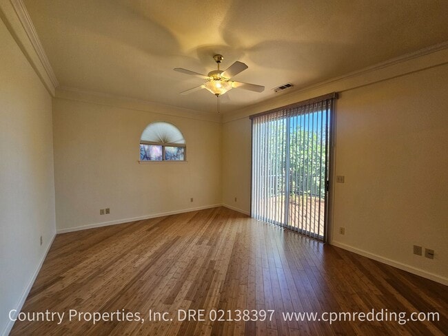 Building Photo - 1225 River Ridge Dr