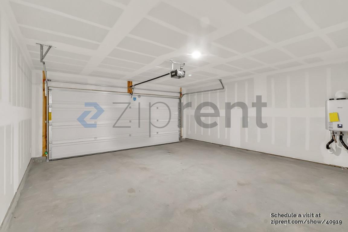 Building Photo - 6163 Bayberry Brk