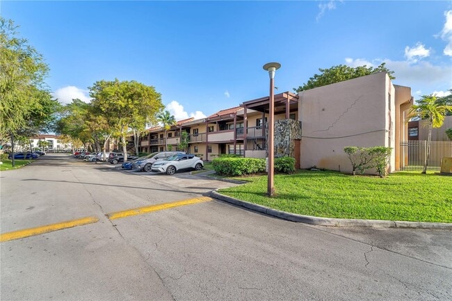 Building Photo - 20841 San Simeon Way