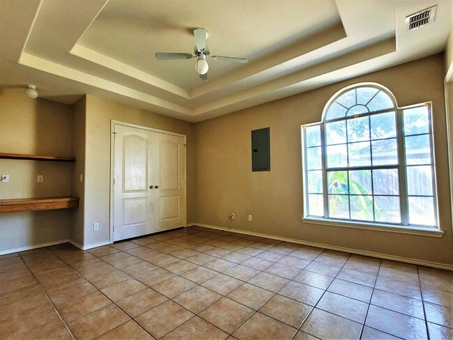 Building Photo - 2502 Cervantes Ave