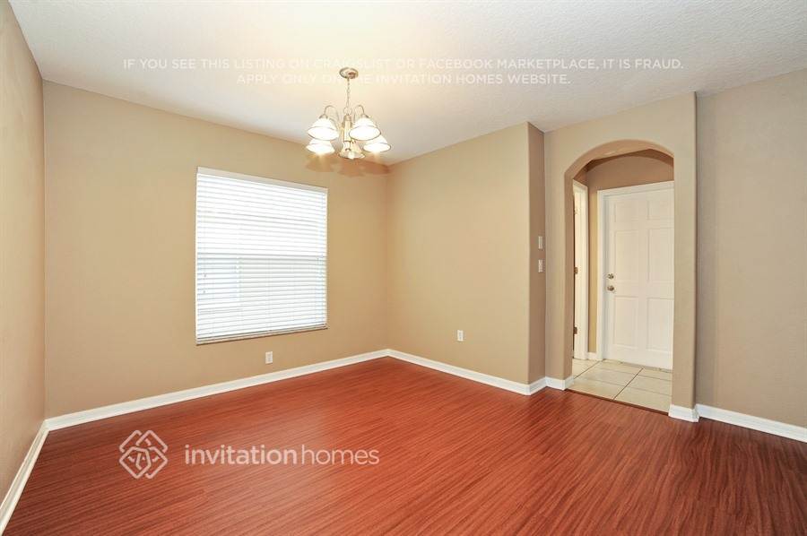 Building Photo - 3328 Thistledown Ln